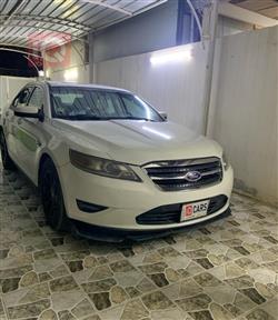 Ford Taurus